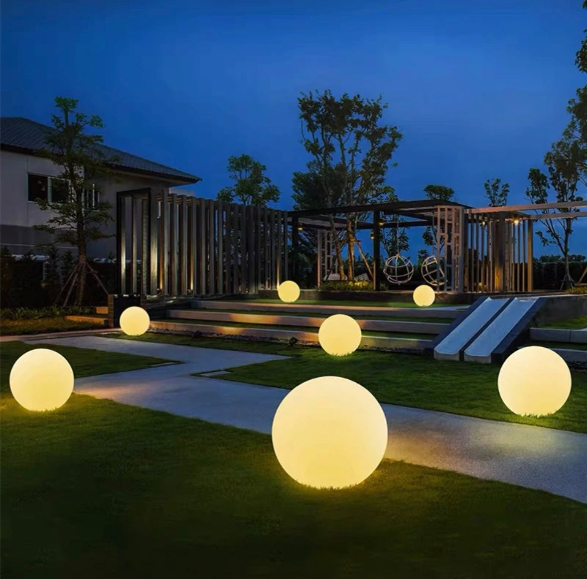 Orion Garden Light | LED, Modern Design, Weather-Resistant 2