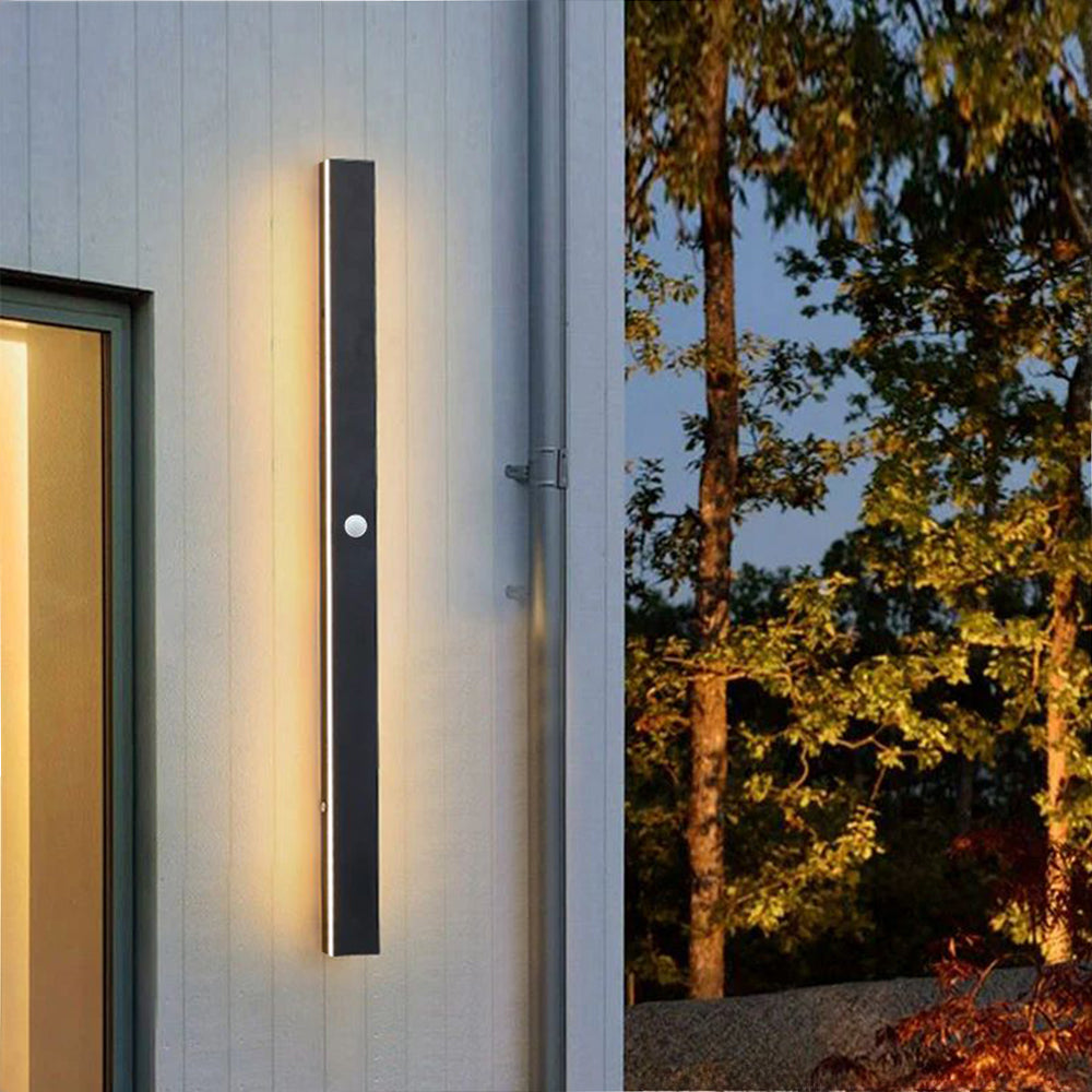 Silex Outdoor Wall Lamp | Sleek Black, Dimmable LED 22