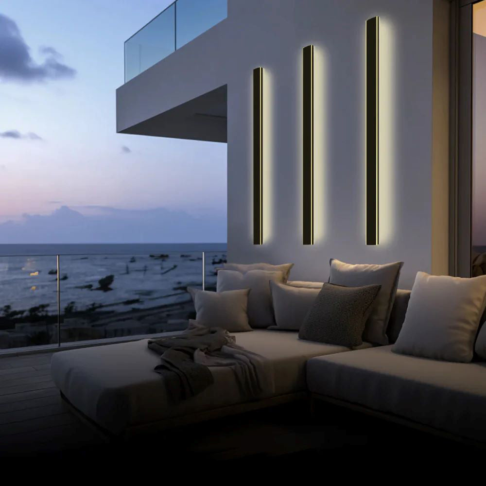 Silex Outdoor Wall Lamp | Sleek Black, Dimmable LED 3