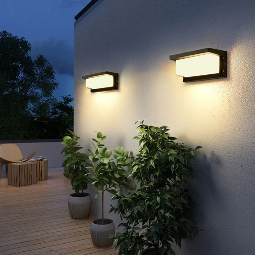Oasis Motion Sensor Wall Lamp | Energy-Efficient LED, Weather Resistant 5