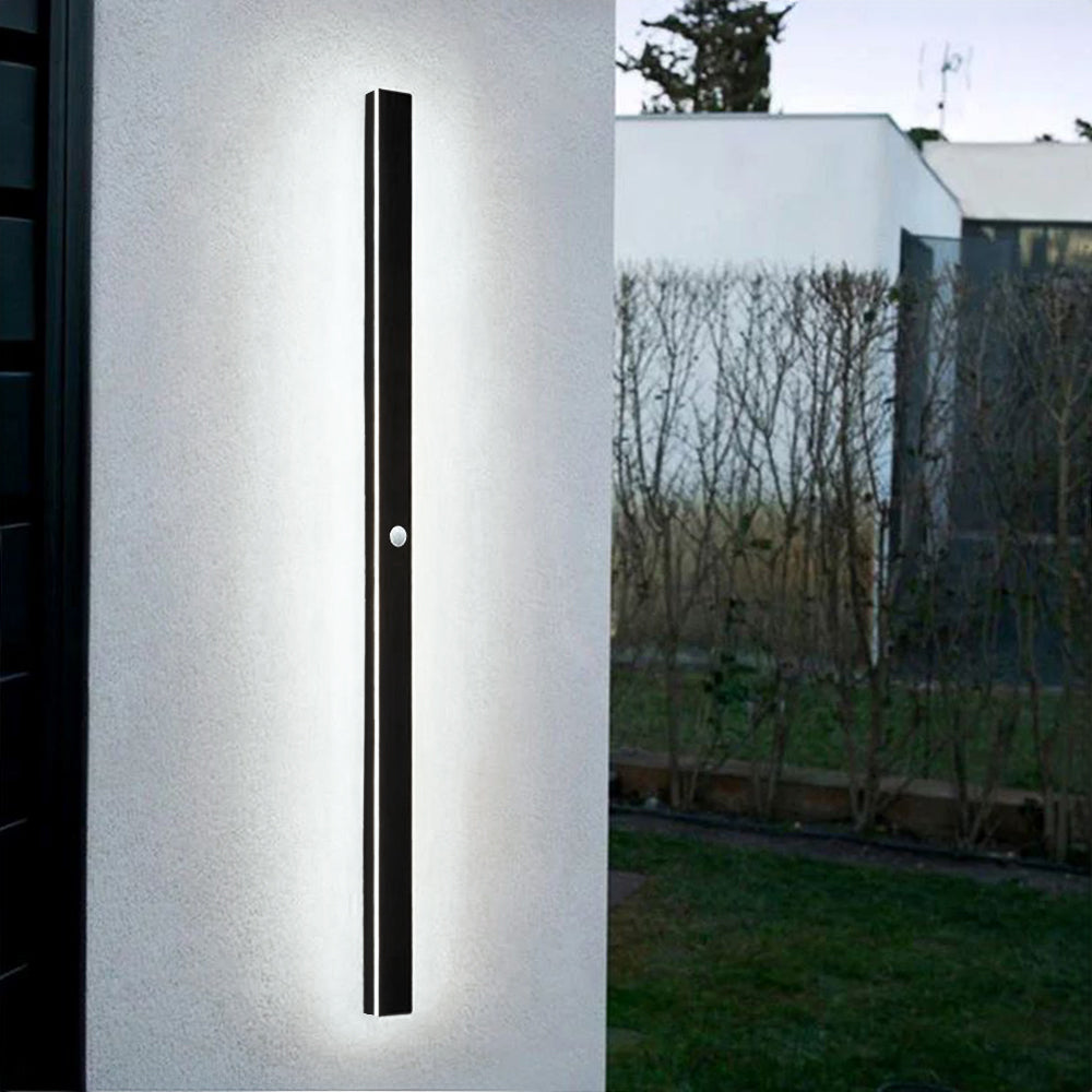 Silex Outdoor Wall Lamp | Sleek Black, Dimmable LED 15