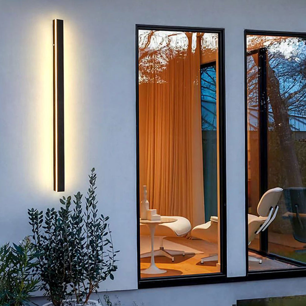 Silex Outdoor Wall Lamp | Sleek Black, Dimmable LED 17